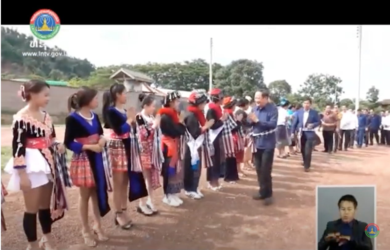ນາຍົກລັດຖະມົນຕີ ຕິດຕາມສູກຍູ້ການສ້າງບ້ານໃຫ່ຍຈຸມສຸມພັດທະນາ ຜາສັງ ເມືອງເຟືອງ ແຂວງ ວຽງຈັນ   [18-06-2025]