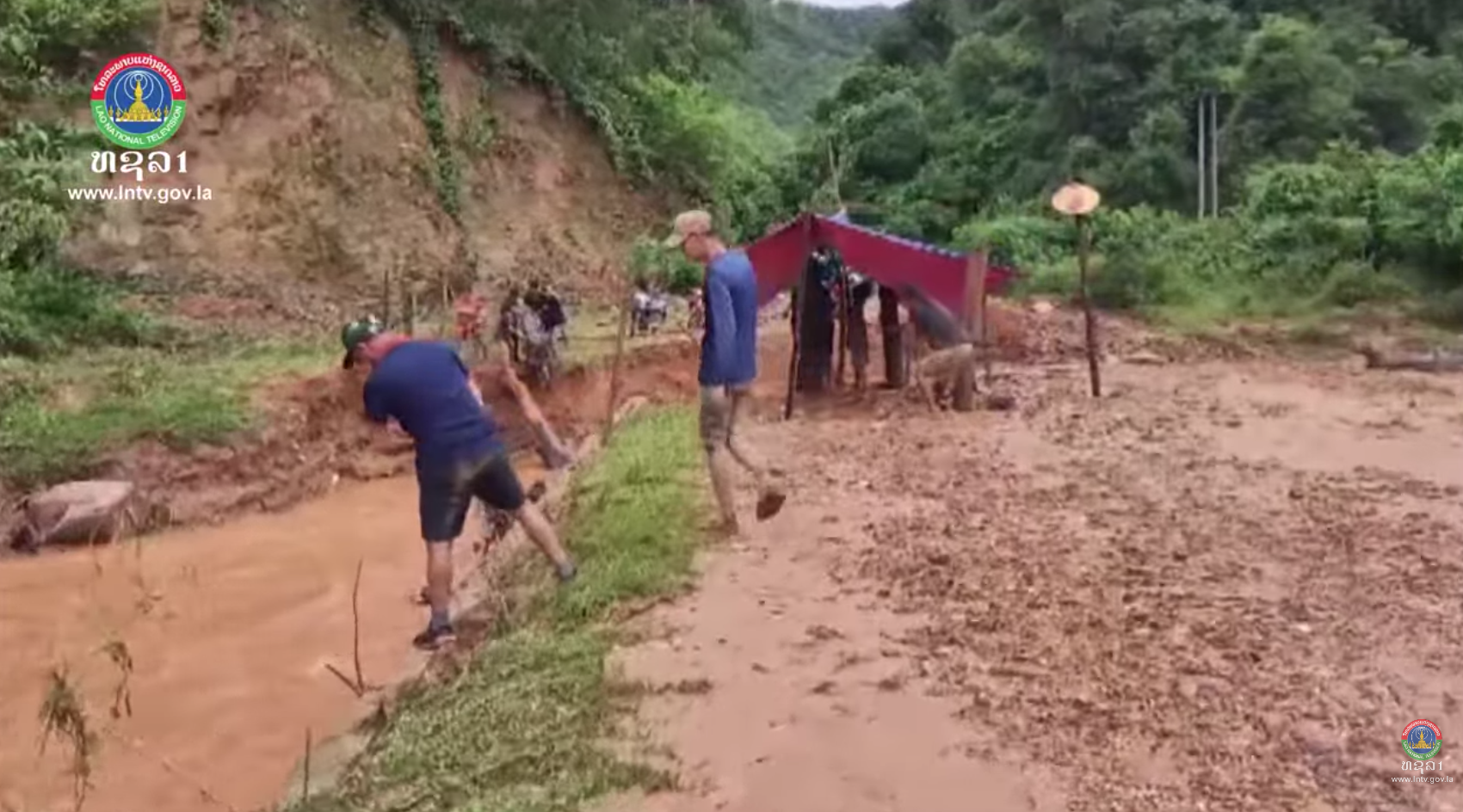 ນາຍົກລັດຖະມົນຕີເນັ້ນເລັ່ງຊ່ວຍປະຊາຊົນຟື້ນຟູຫຼັງໄພພິບັດ